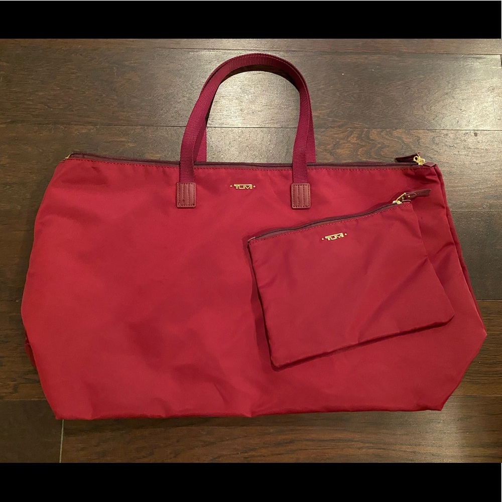 NOT AUTHENTIC: Knock off TUMI Duffel + Bonus Bag